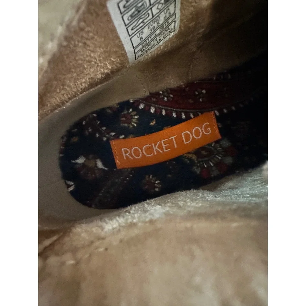 Rocket Dog Tan Suede Lace Up Ankle Boots Perforated Heart Toe Booties Womens 8‎